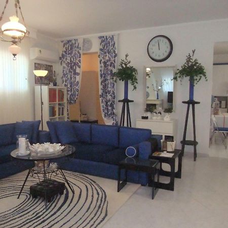 דירות Peraía A Majestic Elegant House With A Garden מראה חיצוני תמונה