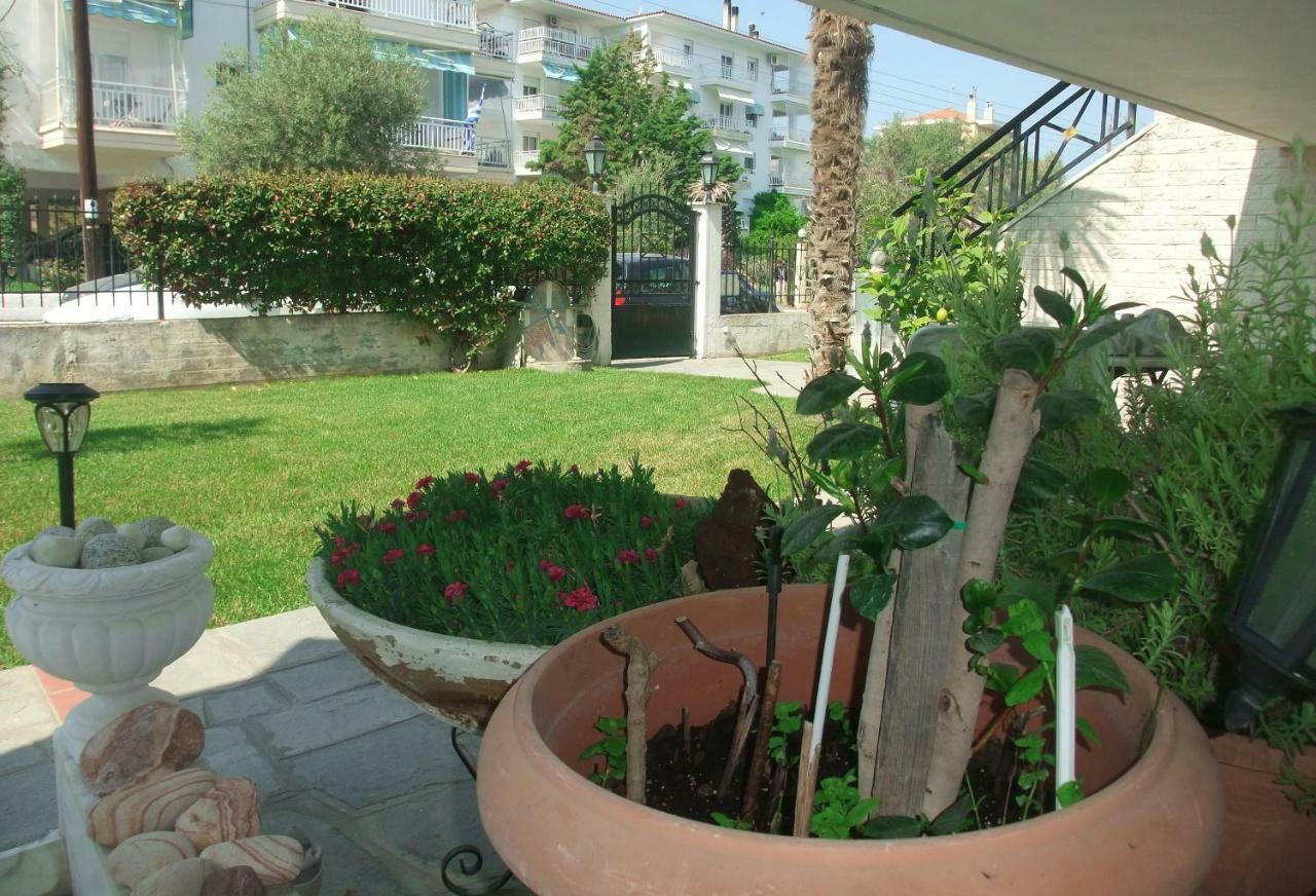 דירות Peraía A Majestic Elegant House With A Garden מראה חיצוני תמונה