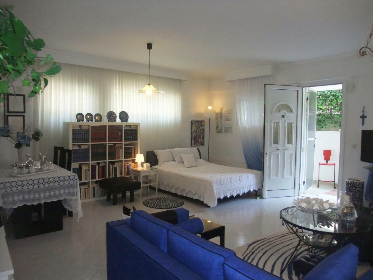 דירות Peraía A Majestic Elegant House With A Garden מראה חיצוני תמונה